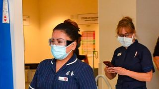 Bilanț coronavirus, azi 30 martie. Nou record de pacienți la ATI, număr uriaș de decese