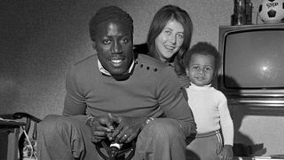 Povestea șocantă a fotbalistului care se află în comă de 39 de ani