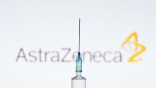 O asistentă a murit la 14 zile după vaccinarea cu serul AstraZeneca. Femeia a primit doar prima doză de vaccin anticovid