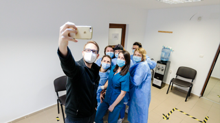 Dominic Fritz s-a vaccinat împotriva COVID-19: „M-am vaccinat cu AstraZeneca..!”