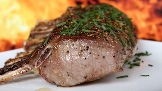VIDEO - Stratagliata, friptura din Angus care poate înlocui drobul de miel