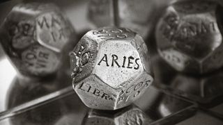 VIDEO -Astrologii prevăd o săptămână cu provocări, suspans și aventuri