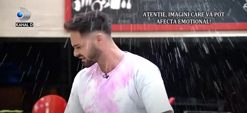 Scandal în casa băieților de la Puterea Dragostei! Un concurent a sărit la bătaie