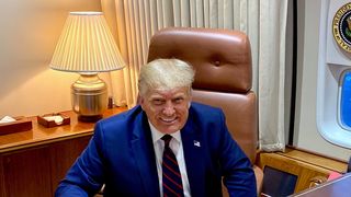 Donald Trump a vorbit despre un vaccin &icirc;mpotriva covid-19. Oficialul vrea să-l denumească &bdquo;Trumpcine&rdquo;