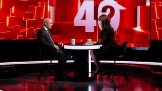 Cozmin Gușă, &icirc;n această seară, la &bdquo;40 de &icirc;ntrebări cu Denise Rifai&rdquo;: &bdquo;Adrian Năstase m-a trădat!&hellip; Eu eram la supraviețuire, mi se născuse al doilea copil&rdquo;
