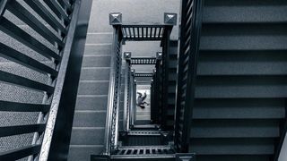 Crimă șocantă la Brașov. Un bărbat a fost înjunghiat în piept, iar suspecții sunt doi tineri îndrăgostiți