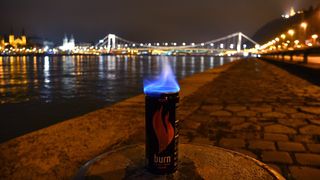 Cazul șocant al unui student care a băut patru doze de energizant. Acum are nevoie de transplant de organe