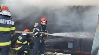 incendiu service auto bucurești