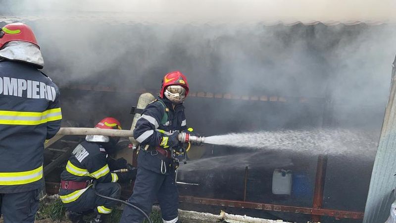incendiu service auto bucurești