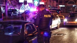 au sărit &icirc;n r&acirc;ul Bega să nu fie opriți de poliție