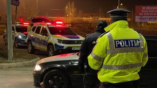 au sărit &icirc;n r&acirc;ul Bega să nu fie opriți de poliție