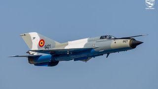 Un avion MIG-21 al Armatei s-a prăbușit în județul Mureș. Ce s-a întâmplat cu pilotul