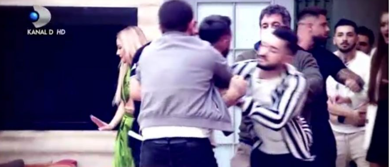 Scandal în casa Puterea Dragostei! Cine sunt cei doi concurenți care au sărit la bătaie