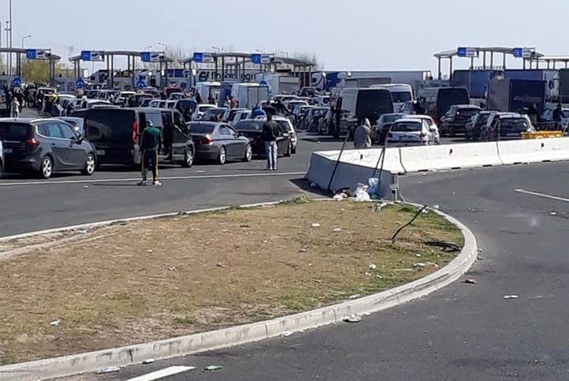 62 de cetăţeni străini încercau să treacă ilegal frontiera