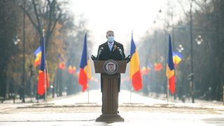 Președintele Iohannis a transmis un mesaj cu ocazia Zilei Forțelor Terestre