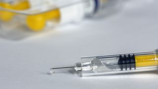 germani vaccinați cu soluție salină