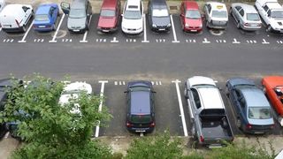 Vești proaste pentru bucureșteni. Cât va costa parcarea rezidențială anul viitor