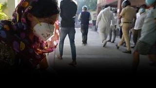 VIDEO - Record sumbru de sute de mii de infectări zilnice și decese în India