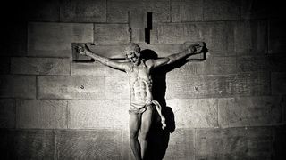 Obiceiuri si Traditii in Vinerea Mare. Ce nu ai voie sa faci in Vinerea Patimilor