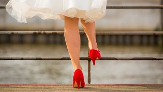 Ce încălțăminte să alegi în funcție de modelul rochiei