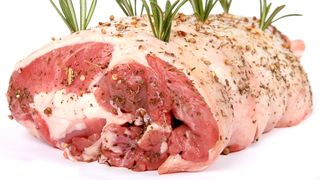 Friptură de miel. Cea mai simplă rețetă pentru masa de Paște