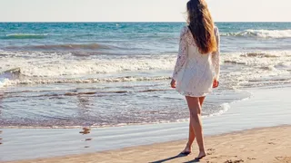 Se deschid sau nu cluburile la mare? 35.000 de turişti sunt aşteptaţi pe litoral