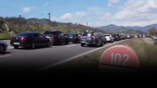 VIDEO| În coloană spre munte. Aglomerație pe șosele