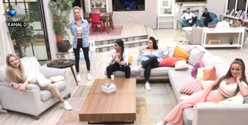 Ce concurentă de la Puterea Dragostei îi face declarații neașteptate lui Comănici? „Eu te iubesc!”