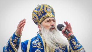 Scandal la vârful Bisericii Ortodoxe din cauza vaccinării. IPS Teodosie, atac la Vasile Bănescu, purtătorul de cuvânt al Patriarhiei