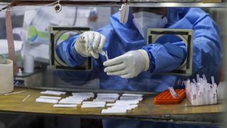 Criza din India, un pericol pentru restul planetei. A fost atins un nou record de morți din cauza COVID-19