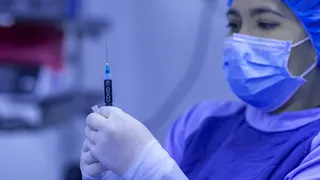 Câte persoane s-au vaccinat în ultimele 24 de ore?
