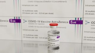 Germania autorizează vaccinarea tuturor adulţilor cu vaccinul AstraZeneca-Oxford