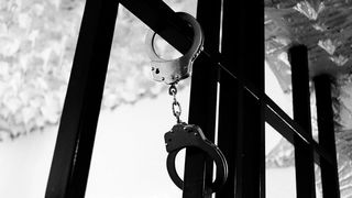 Profesor condamnat la închisoare cu executare pentru luare de mită