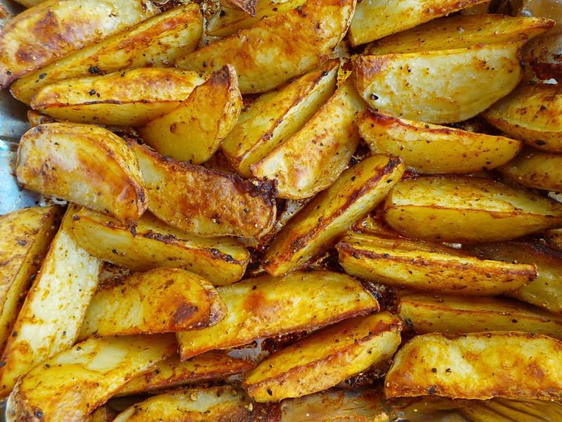 Cartofi la cuptor. Ingredientul secret care îi face delicioși