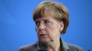 Guvernul Angelei Merkel apără dreptul Israelului la legitimă apărare, după atacurile masive