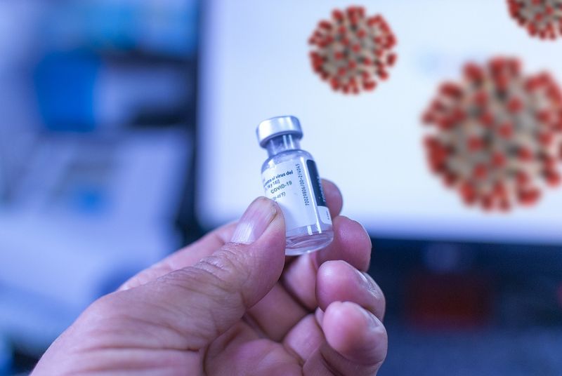 Câte persoane s-au vaccinat anti-COVID în ultimele 24 de ore în România?