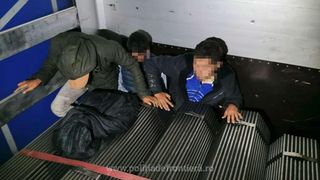 Şase ceţăţeni din Afganistan au &icirc;ncercat să treacă ilegal frontiera