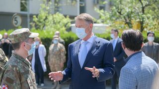 Klaus Iohannis: „Campania de vaccinare merge bine. Trebuie să aducem vaccinul mai aproape de oameni, în special în zona rurală”