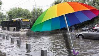 VIDEO - Străzi scufundate sub apă chiar la marginea Capitalei României