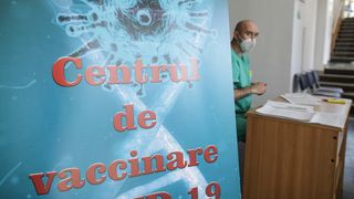 vaccinare anti covid-19 în aeroport