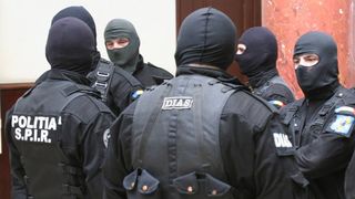 Descinderi în forță la clanul Cămătarilor