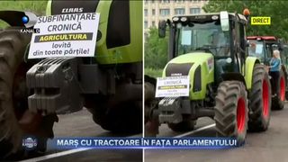 MARȘ CU TRACTOARE &Icirc;N FAȚA PARLAMENTULUI