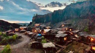 Serialul „Django” se filmează în România. Totul despre producția realizată la vulcanul de la Racos