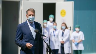 Iohannis, mesaj de mulțumire pentru personalul medical: „Aţi fost în prima linie. Sunteţi eroii noştri..”