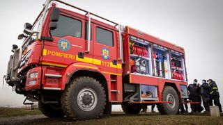 Incendiu puternic la un incinerator lângă Ploieşti. Autorităţile au emis mesaj RO-Alert