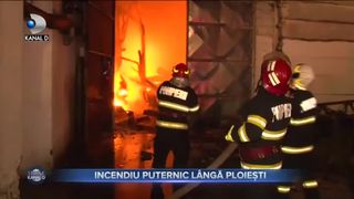 Incendiu puternic lângă Ploiești