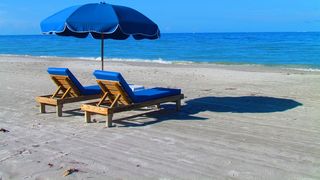 Accesul pe plajă doar cu rezervare. Noi reguli stabilite pentru turiști