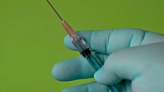 moderna vaccinarea adolescenților din UE