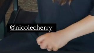 nicole cherry va deveni mămică