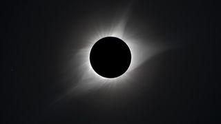 Eclipsa de Soare din 10 iunie 2021. Va fi vizibilă partial din România, pentru câteva minute